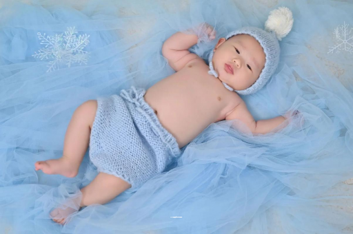 德宏两个月的宝宝 德宏两个月的宝宝